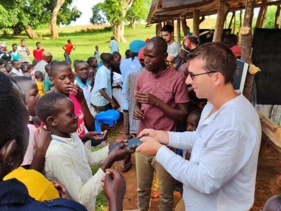 Besuch eines Kinderheims in Uganda